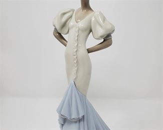 LLADRO Velisa Black Legacy Collection