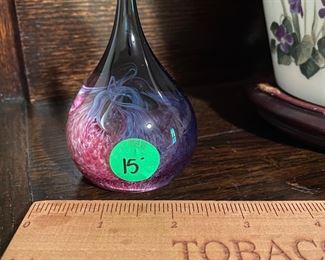 D9 - $15 Caithness Moondrop Paperweight. 