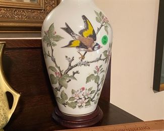 D2 - $20 The Woodland Bird Vase