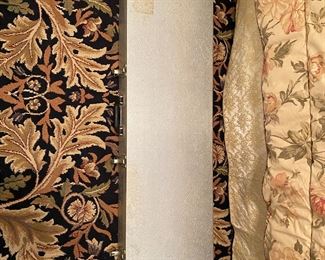 D15 - $50 Aluminum Saf-T-Case. Measures 50" long x 13.75" x 4" tall. 