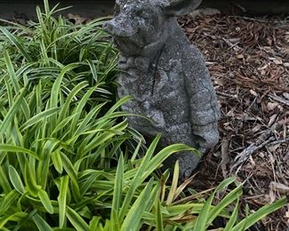 D84 - $35 Concrete Pig