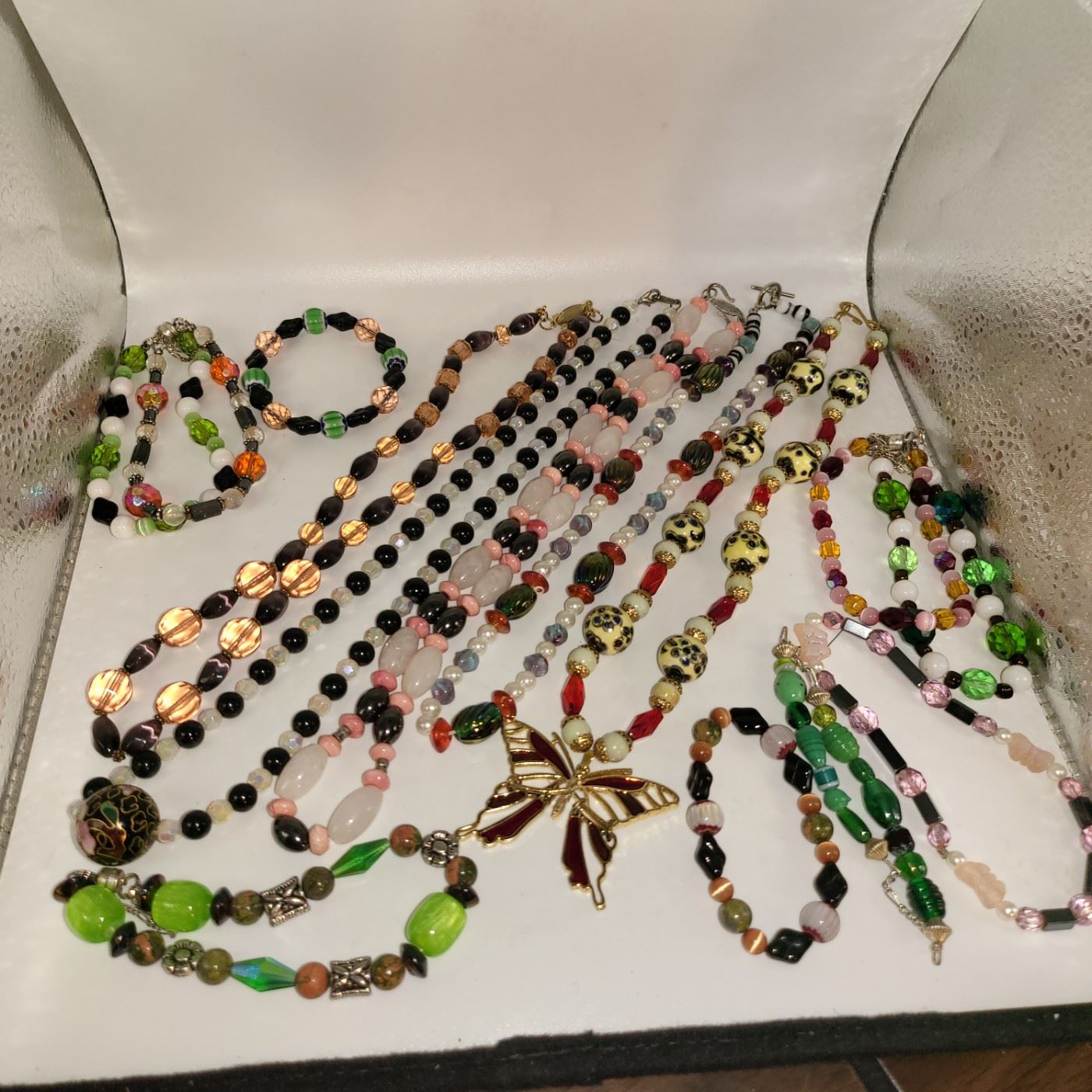 ONLINE JEWELRY AUCTION in Topeka, KS starts on 6/6/2023