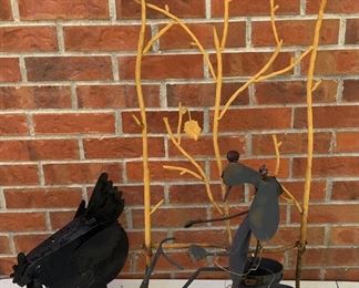 Metal Yard Art Lot - Hen With 3 Chicks, Yellow Lattice, Dog Planter, Horse Shoes, And More