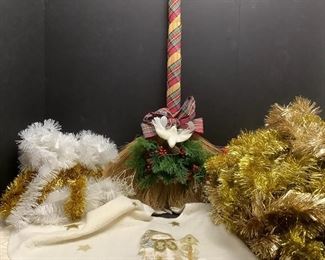 Tree Skirt And Garland