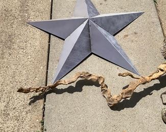 Outdoor Decor 1 includes Large Metal Star
