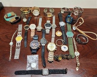 Large Watch Lot