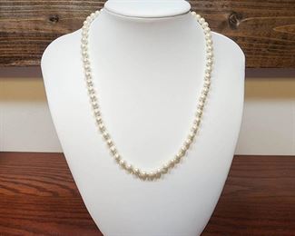 Vintage Carolee Pearl Necklace