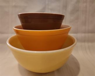 Harvest Colors Pyrex nesting bowls