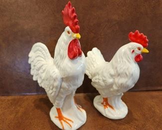 Vintage Rooster and Hen Farmhouse decor