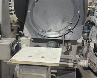 Mitutoyo profile Projector type PH 350