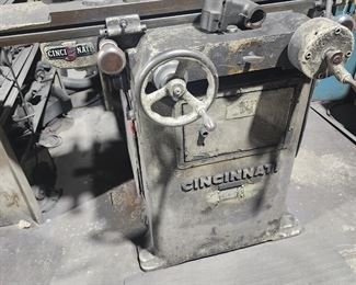 Cincinnati no 2        3 phase  Tool grinder 