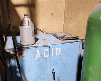 acid storage cab