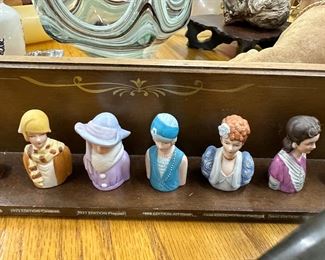 collectoon of thimbles 