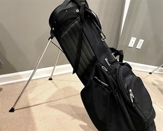 SOLD Golf Bag. Gently used. 