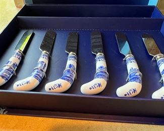Set of 6 Spode Blue Italian Cheese Knives