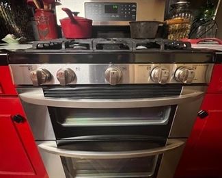 LG Gas Stove w/double Ovens