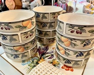 Mikes Intaglio Dinnerware Set - Garden Harvest - CAC29