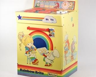 10: 1983 Wolverine Rainbow Brite Tin Litho Oven Toy