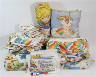 42: Vintage 1983 Rainbow Brite Bedding Pillow Blankets