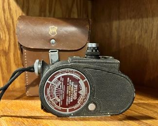 1930's Bell & Howell Filmo Sportster Double Run Eight 8mm Movie Camera
