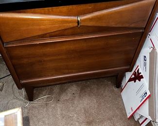 Matching nightstand to the MCM highboy dresser!