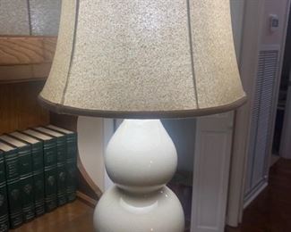 Beautiful Crackle Lamp