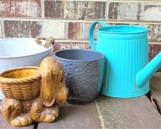 28 - 4 pc. Lot of Assorted Items
