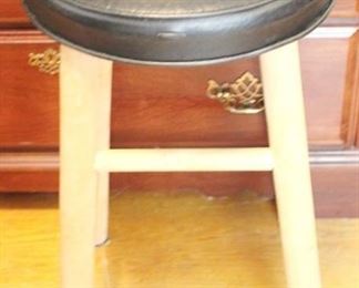 93 - Stool 13" x 24"
