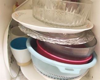 124 - Cabinet Lot of Assorted Items
