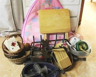 195 - Lot of Assorted Items
