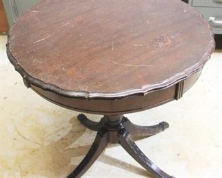 196 - Wood Table 26" x 27"
