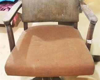 200 - Office Chair 25" x 25" x 37"
