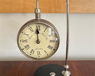 London desk clock