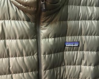MENS’ Patagonia jacket. Large