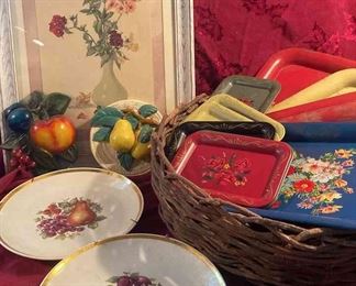 Chalk Ware Wall Hangings, Tin Trays, More Vintage Decor