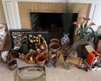 Large Mix of Home Decor Items