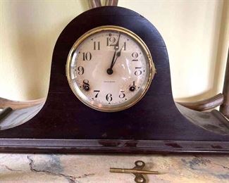 Vintage Ingraham Mantle Clock