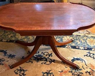 Wood Coffee Table With Leg repair