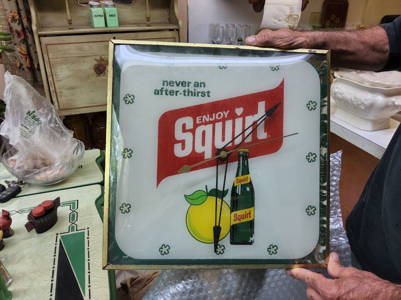 SQUIRT advertising clock