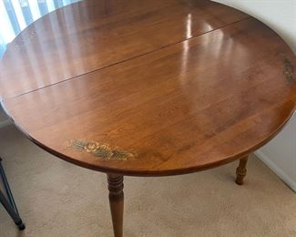 Hitchcock Table