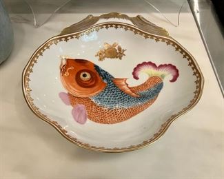 Mottahedeh carp shell dish
