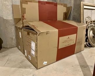 Balsam Hill 9’ frosted Yukon Spruce lighted Christmas tree.  Retail $1400                     