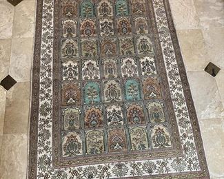 Barok Selcuk hand knotted silk rug
48” x 73”
