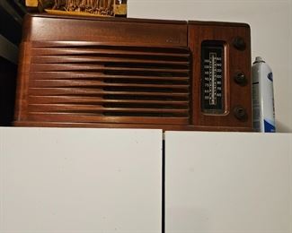 Vtg Radio