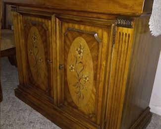Buffet Cabinet 