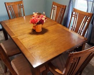 Shaker Style Dining Table with Leaf and 6 Chairs