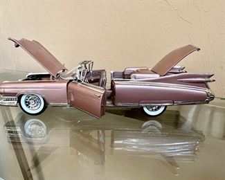 #4 Franklin Mint (FM)
1959 Cadillac Biarritz Convertible 
$45