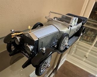 #36 Franklin Mint 
1925 Rolls Royce - Silver Ghost 
$70