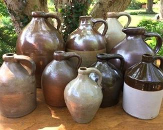 Collection of stoneware & pottery crocks and jugs