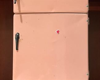 Vintage Wolverine Ice Box / Refrigerator. Photo 1 of 2.